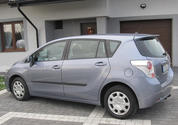 Toyota Verso cena 26600 przebieg: 234500, rok produkcji 2009 z Żyrardów małe 232